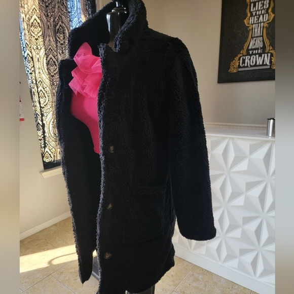 Long Black Sherpa Coat (LAST ONE) - Picture 3 of 6